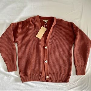 Tradlands | Shelter Cardigan in Plum